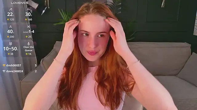 Snapshot of ChloeAster chatting on 06.18.26 ChloeAster online show from 06.18.26