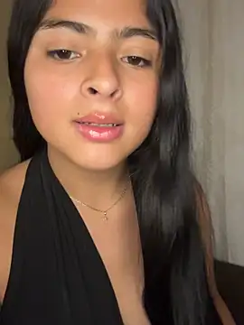 Snapshot of canelareina chatting on 06.28.26 canelareina online show from 06.28.26