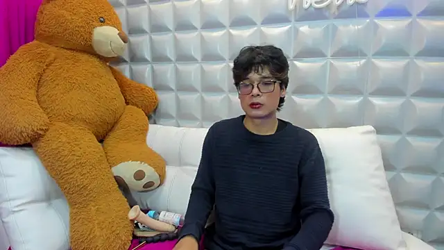 Snapshot of maximo_2019 chatting on 07.03.26 maximo 2019 online show from 07.03.26