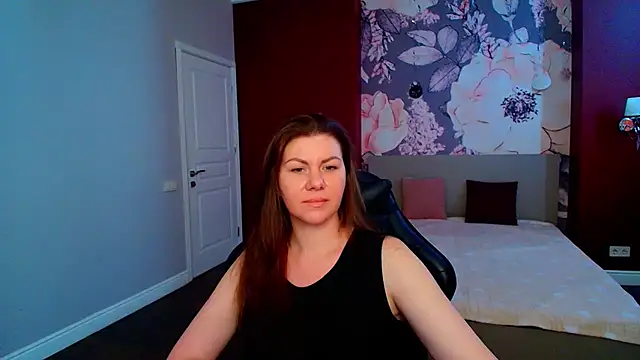 Snapshot of LunaKissesx chatting on 06.23.26 LunaKissesx online show from 06.23.26
