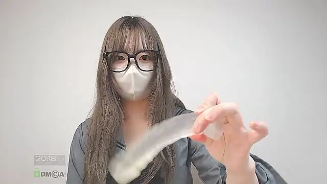 Snapshot of rena_nyan chatting on 06.11.26 rena nyan online show from 06.11.26