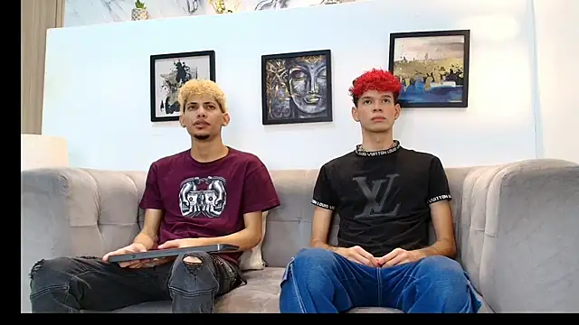 Snapshot of Hot_skinny_guys chatting on 06.21.26 Hot skinny guys online show from 06.21.26