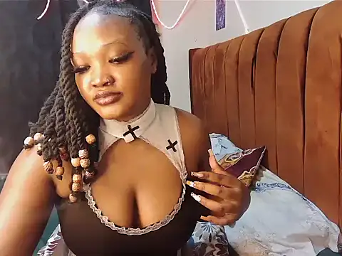 Snapshot of PrettyNyra chatting on 07.13.26 PrettyNyra online show from 07.13.26