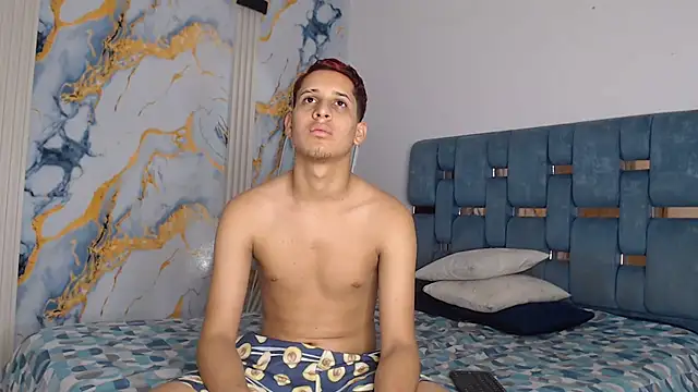 Snapshot of Thick_cock_guys chatting on 06.19.26 Thick cock guys online show from 06.19.26