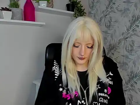 NikaDream online show from 06.11.26