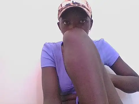ebonypetite2 online show from 06.27.26