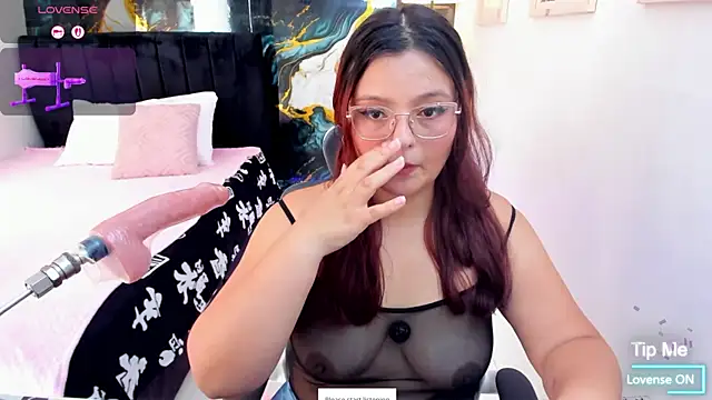 Snapshot of Miss_Kloee chatting on 07.25.26 Miss Kloee online show from 07.25.26