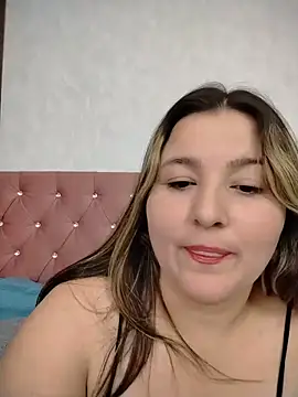 Snapshot of KatBennett chatting on 06.30.26 KatBennett online show from 06.30.26