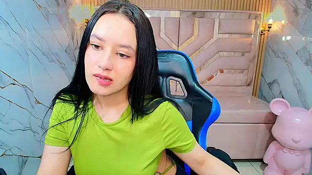 Snapshot of Aleja_r_ chatting on 07.03.26 Aleja r online show from 07.03.26