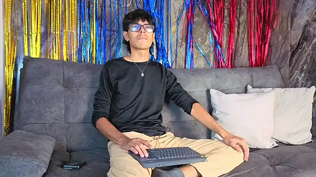 Snapshot of Noha_King chatting on 06.19.26 Noha King online show from 06.19.26