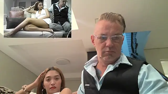 Snapshot of FindMyKiliti chatting on 07.12.26 FindMyKiliti online show from 07.12.26