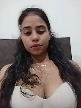 Snapshot of Nikitahot83 chatting on 06.19.26 Nikitahot83 online show from 06.19.26