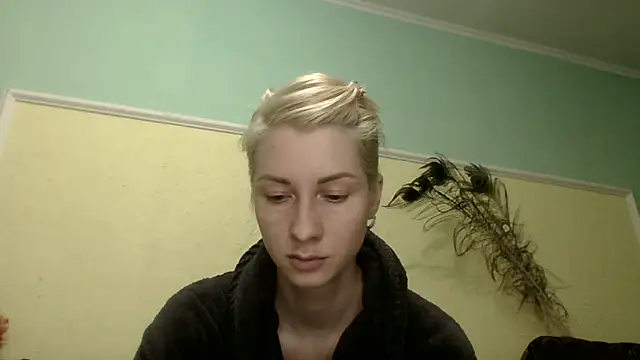 Snapshot of AmberandBlond chatting on 06.15.26 AmberandBlond online show from 06.15.26