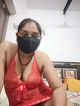 Snapshot of kavita_33 chatting on 06.21.26 kavita 33 online show from 06.21.26