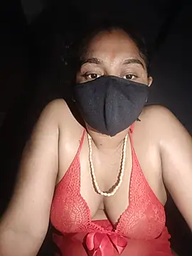 Snapshot of kavita_33 chatting on 06.27.26 kavita 33 online show from 06.27.26