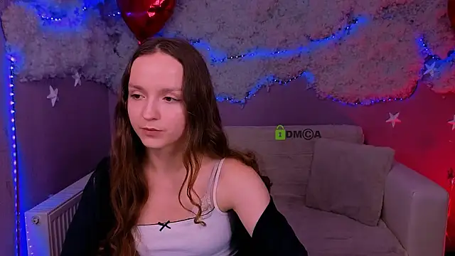 Snapshot of elsa_snow chatting on 06.26.26 elsa snow online show from 06.26.26