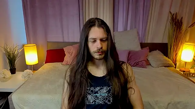 Snapshot of MartinnWolf chatting on 06.17.26 MartinnWolf online show from 06.17.26