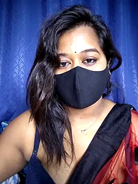 Snapshot of beauty_lisa- chatting on 06.18.26 beauty lisa- online show from 06.18.26