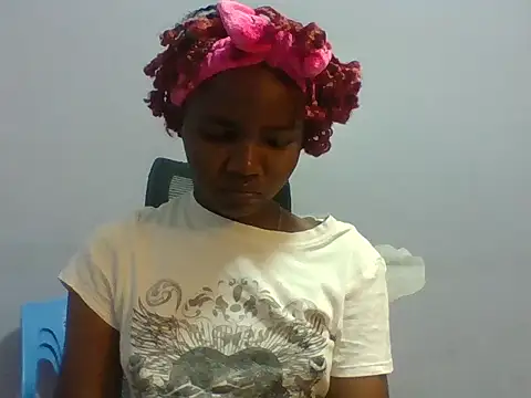 Snapshot of sexie_for_daddie chatting on 07.01.26 sexie for daddie online show from 07.01.26