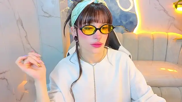 Snapshot of Lily_Tx chatting on 07.14.26 Lily Tx online show from 07.14.26