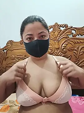 Snapshot of crazy-girl56 chatting on 06.16.26 crazy-girl56 online show from 06.16.26