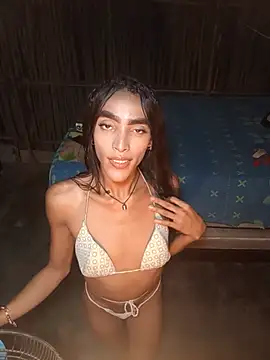Snapshot of GabyMilan_ chatting on 06.22.26 GabyMilan online show from 06.22.26