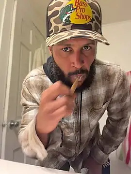 HungStr8Lightskin online show from 06.30.26
