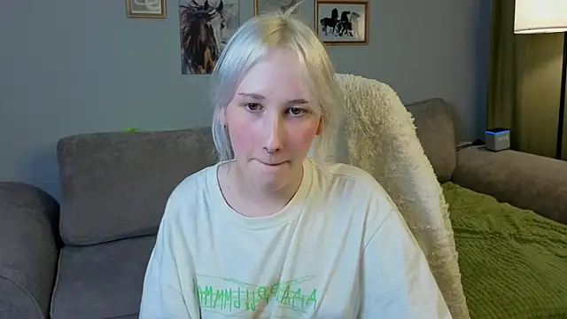 Snapshot of Evahoho chatting on 07.29.26 Evahoho online show from 07.29.26