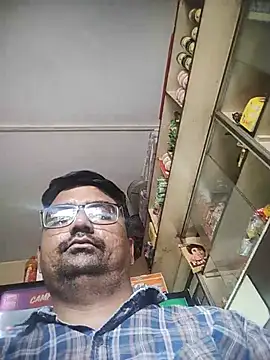 Snapshot of dhirusury050625 chatting on 06.22.26 dhirusury050625 online show from 06.22.26