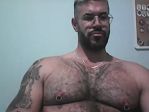 Snapshot of mrbighairychest chatting on 06.13.26 mrbighairychest online show from 06.13.26