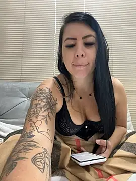 Snapshot of gabi_diass chatting on 06.23.26 gabi diass online show from 06.23.26