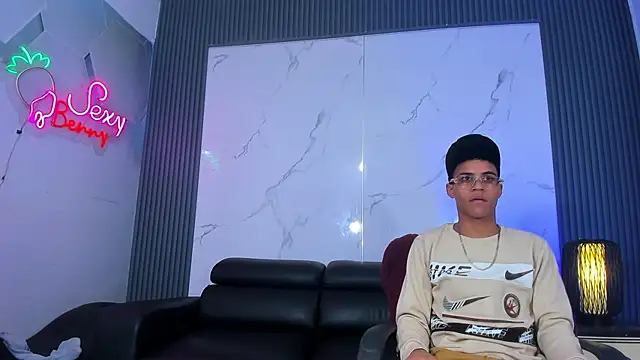 Kleyn black online show from 06.29.26