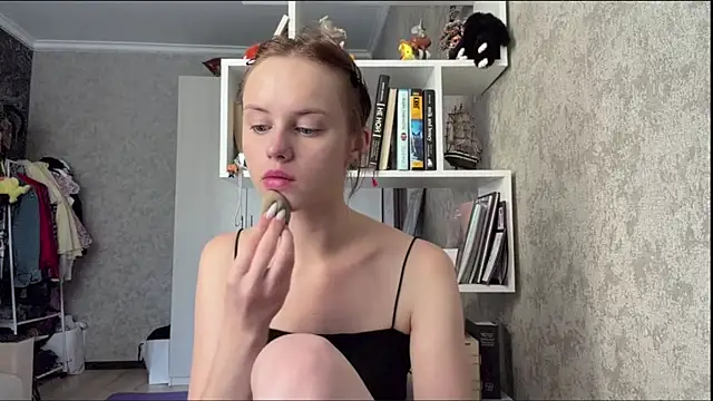 Snapshot of Mollybeans chatting on 08.06.26 Mollybeans online show from 08.06.26