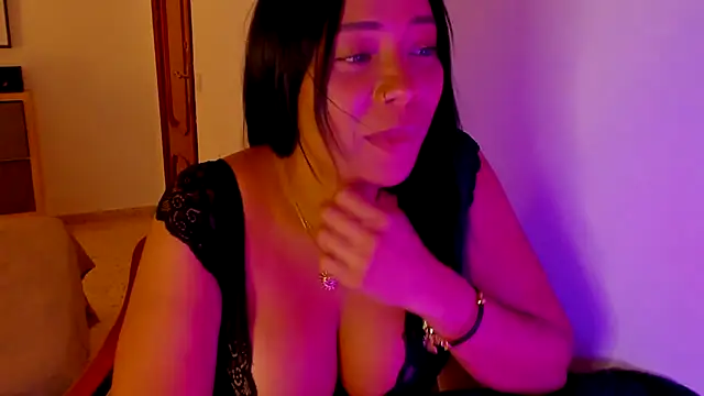 Snapshot of NicolePasqualott chatting on 09.18.25 NicolePasqualott online show from 09.18.25