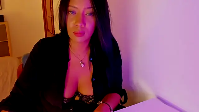 Snapshot of NicolePasqualott chatting on 09.19.25 NicolePasqualott online show from 09.19.25