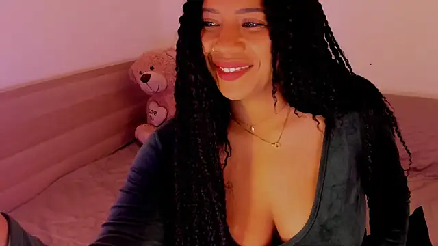 Snapshot of NicolePasqualott chatting on 11.09.25 NicolePasqualott online show from 11.09.25