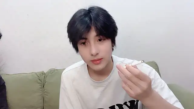 Snapshot of GF_001 chatting on 06.20.26 GF 001 online show from 06.20.26