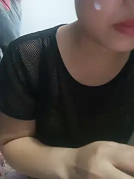 Snapshot of Emma-cutee chatting on 06.27.26 Emma-cutee online show from 06.27.26