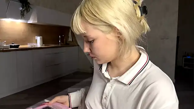 Emillema online show from 06.16.26