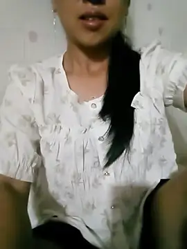 Snapshot of Helen-nn chatting on 07.27.26 Helen-nn online show from 07.27.26