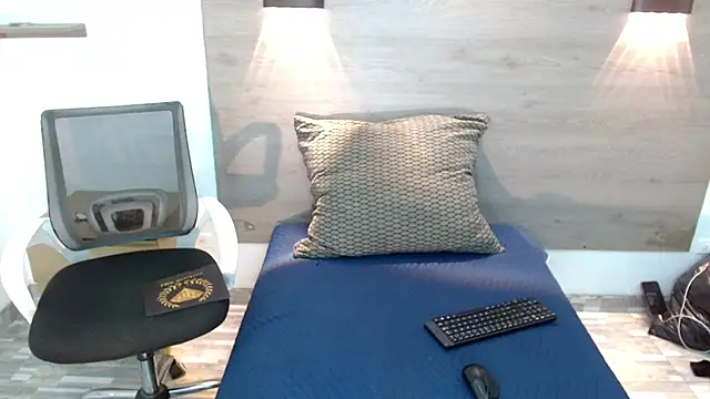 DeboraRaquel online show from 07.12.26