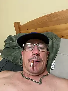 Snapshot of Dicklegend2245 chatting on 07.04.26 Dicklegend2245 online show from 07.04.26