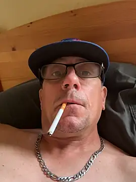 Snapshot of Dicklegend2245 chatting on 07.11.26 Dicklegend2245 online show from 07.11.26