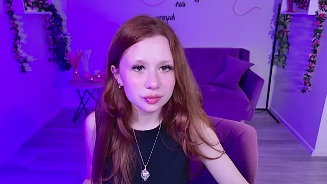 Snapshot of AuroraBabyDoll chatting on 06.25.26 AuroraBabyDoll online show from 06.25.26