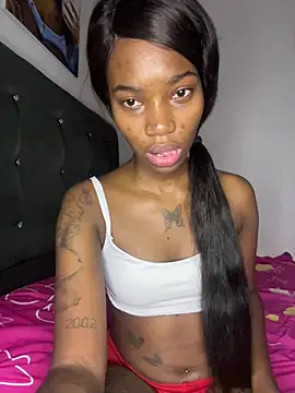 Snapshot of ShakiraThompss18 chatting on 07.14.26 ShakiraThompss18 online show from 07.14.26