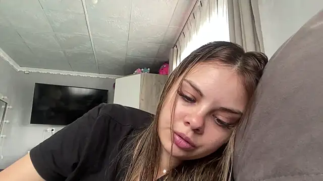 Snapshot of VivaDufficy chatting on 07.22.26 VivaDufficy online show from 07.22.26