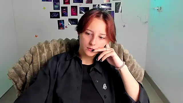 Snapshot of Dilara_Kiss_ chatting on 08.03.26 Dilara Kiss online show from 08.03.26