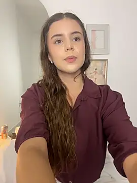 Snapshot of Isabellebotero chatting on 07.04.26 Isabellebotero online show from 07.04.26