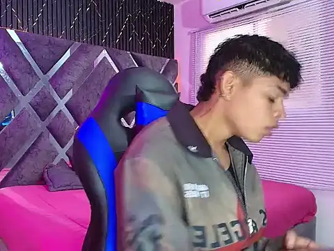 Snapshot of nova_mitchell7 chatting on 06.26.26 nova mitchell7 online show from 06.26.26