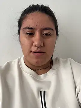 Snapshot of Mailly-Gabby- chatting on 06.21.26 Mailly-Gabby- online show from 06.21.26